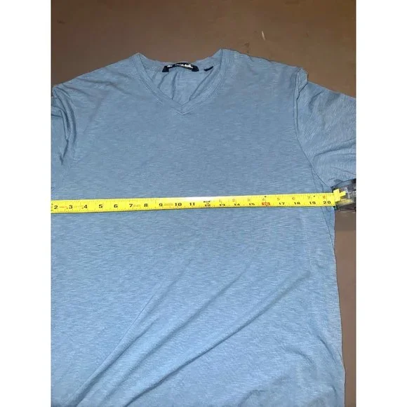 Travis Matthew blue‎ men’s short sleeve, T-shirt, size large - Picture 3 of 6